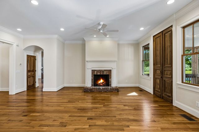 1143 Hilton Ln, Castalian Springs, TN 37031