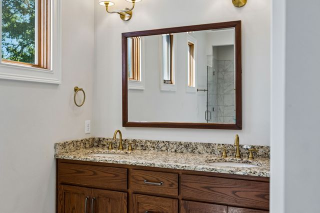 1143 Hilton Ln, Castalian Springs, TN 37031
