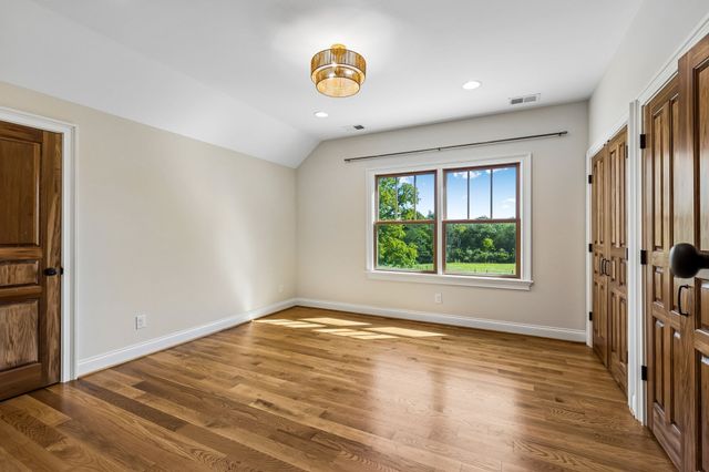 1143 Hilton Ln, Castalian Springs, TN 37031
