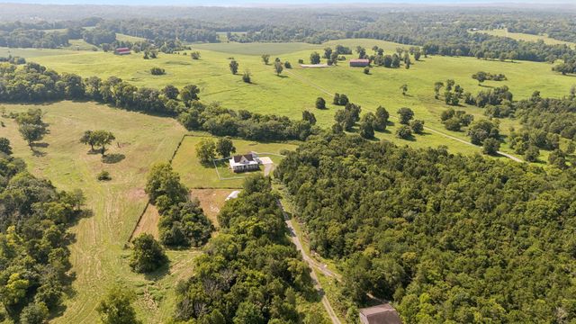 1143 Hilton Ln, Castalian Springs, TN 37031