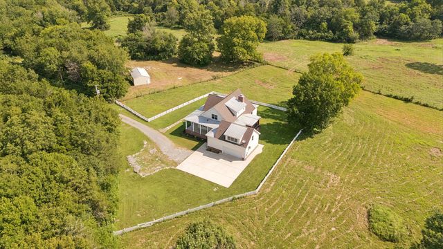 1143 Hilton Ln, Castalian Springs, TN 37031