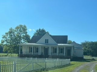 1143 Hilton Ln, Castalian Springs, TN 37031
