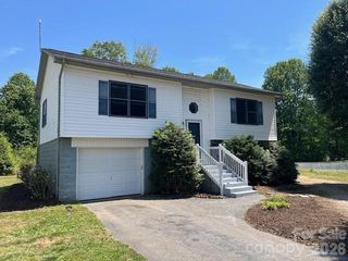 2381 Boardwalk Court, Lenoir, NC 28645