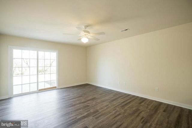 208 BEND FARM RD, Fredericksburg, VA 22408