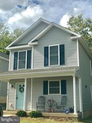 208 BEND FARM RD, Fredericksburg, VA 22408