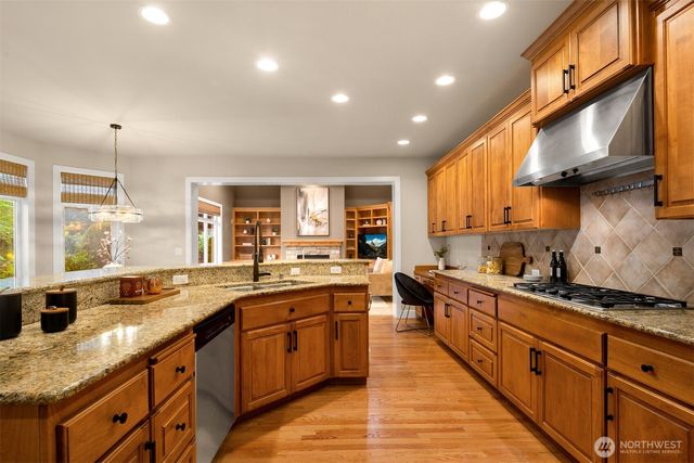 3021 278th Court SE, Sammamish, WA 98075
