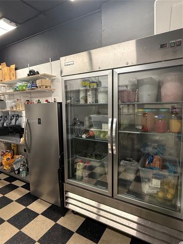 854 Ali Baba Ave, Opa-locka, FL 33054