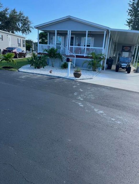 88 Sandhill Boulevard, Fort Pierce, FL 34982