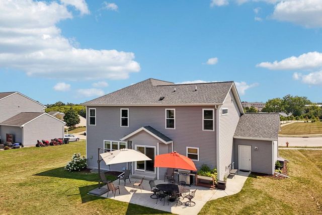 74 Weston Ridge ROAD, Oconomowoc, WI 53066