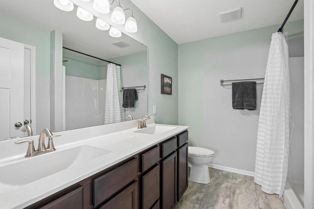 74 Weston Ridge ROAD, Oconomowoc, WI 53066