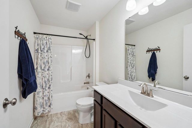 74 Weston Ridge ROAD, Oconomowoc, WI 53066