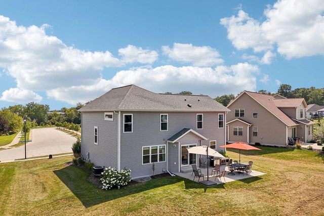 74 Weston Ridge ROAD, Oconomowoc, WI 53066