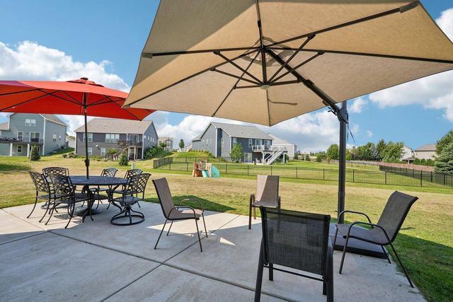 74 Weston Ridge ROAD, Oconomowoc, WI 53066