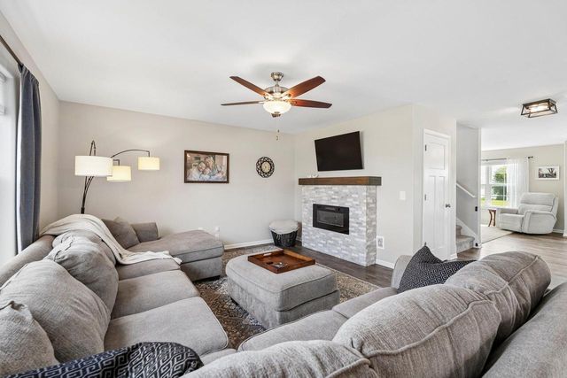 74 Weston Ridge ROAD, Oconomowoc, WI 53066