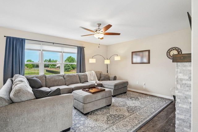 74 Weston Ridge ROAD, Oconomowoc, WI 53066
