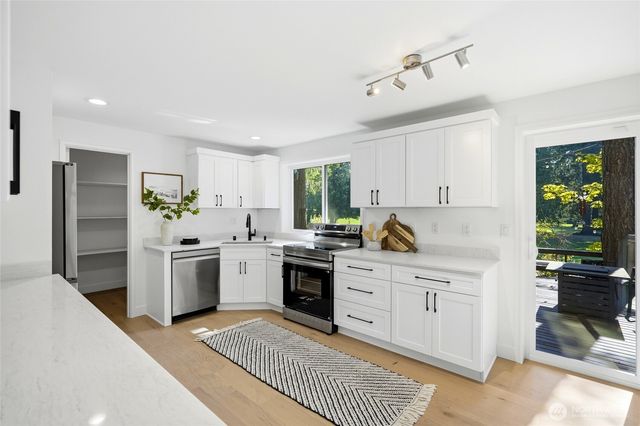 24322 135th Avenue SE, Kent, WA 98042