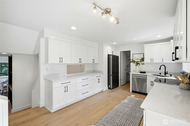 24322 135th Avenue SE, Kent, WA 98042