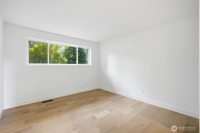 24322 135th Avenue SE, Kent, WA 98042