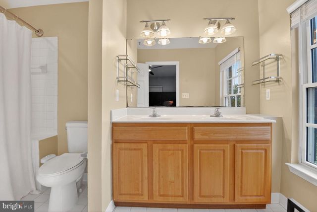 300 CENTER LN, Occoquan, VA 22125