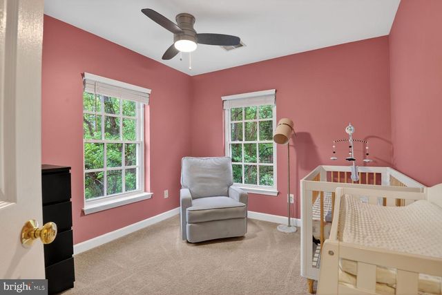 300 CENTER LN, Occoquan, VA 22125