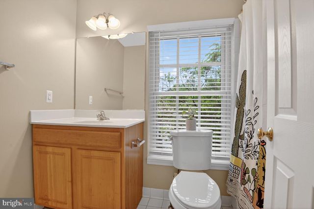 300 CENTER LN, Occoquan, VA 22125