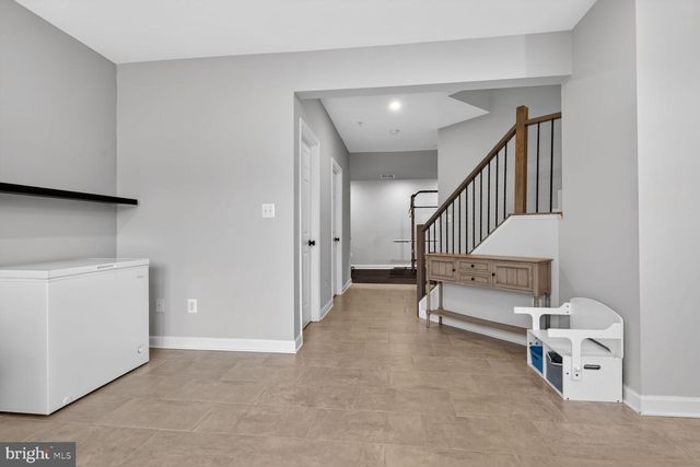 300 CENTER LN, Occoquan, VA 22125