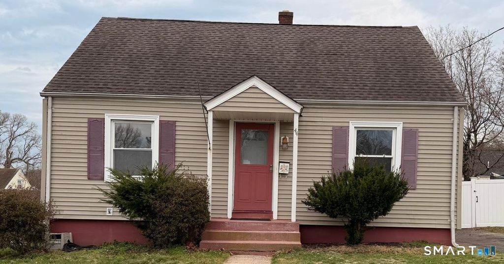 44 Lynmoor Place, Hamden, CT 06517