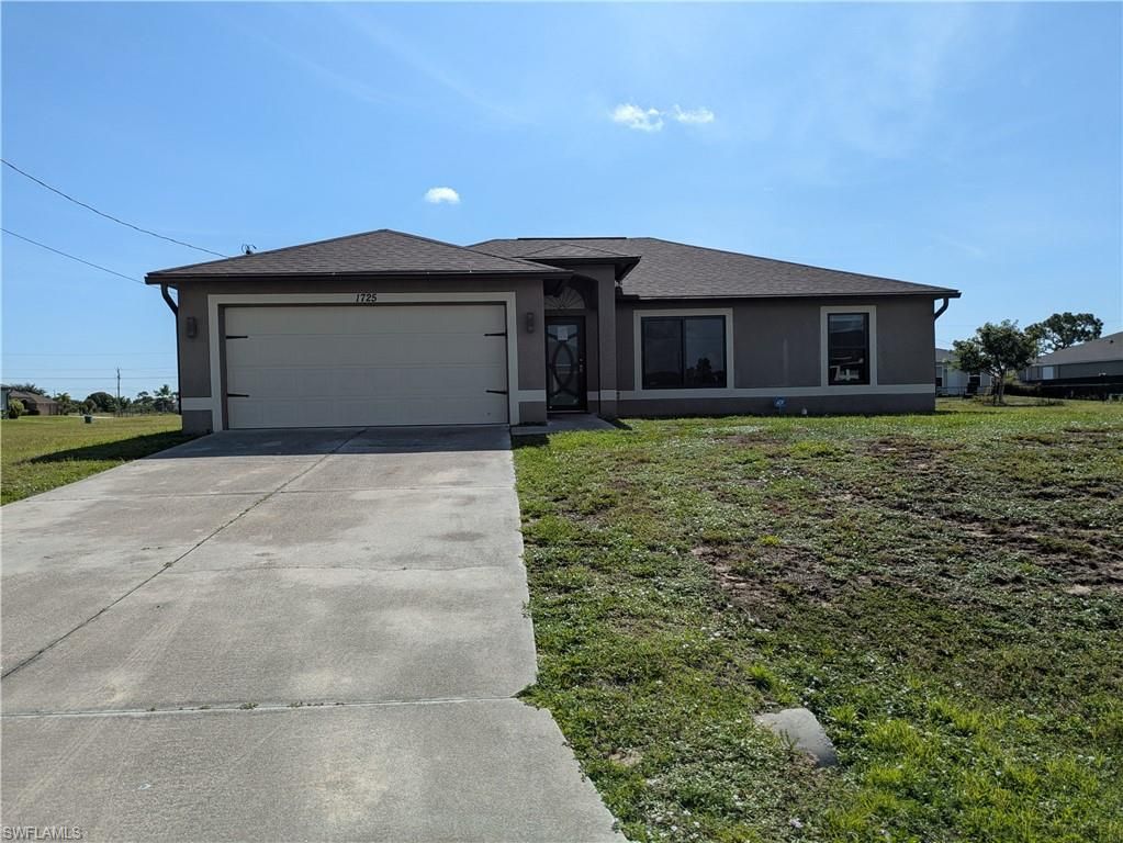 1725 NW 11th CT, Cape Coral, FL 33993