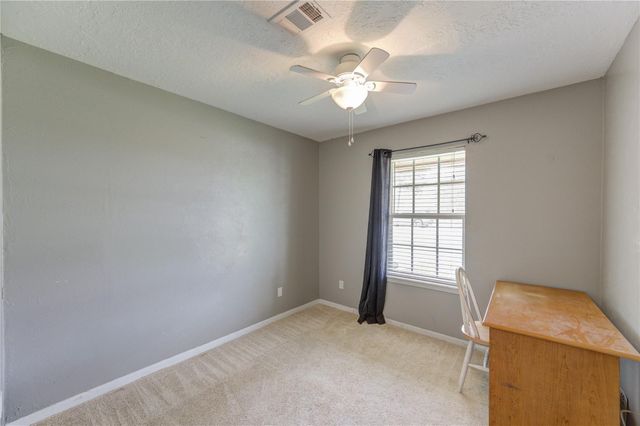 8610 Bluebonnet Street, Highlands, TX 77562