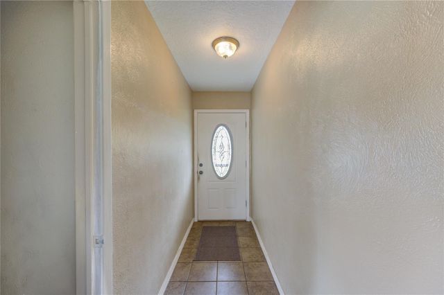 8610 Bluebonnet Street, Highlands, TX 77562
