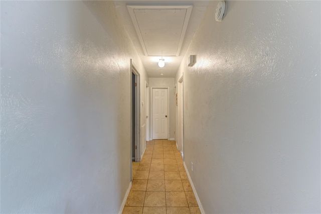 8610 Bluebonnet Street, Highlands, TX 77562