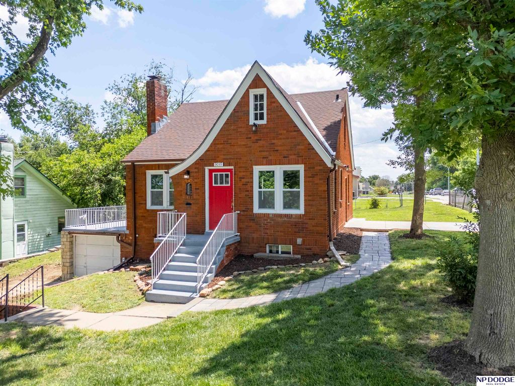 3059 Redick Avenue, Omaha, NE 68112