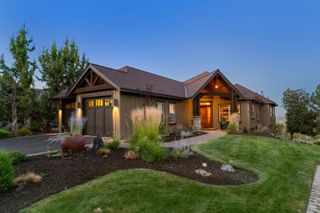 360 Vista Rim Drive, Redmond, OR 97756