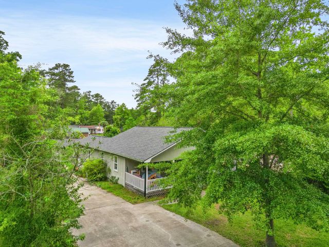 1263 Park Hill Dr., Conway, SC 29526