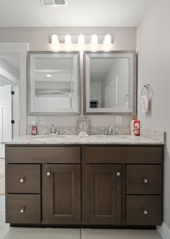 1138 Cross Pointe Dr, Cookeville, TN 38506