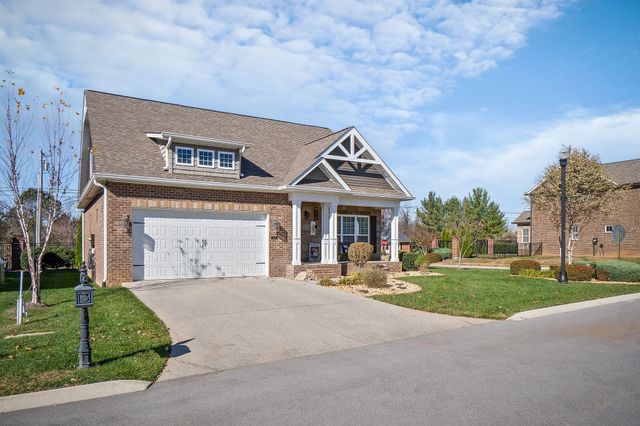 1138 Cross Pointe Dr, Cookeville, TN 38506