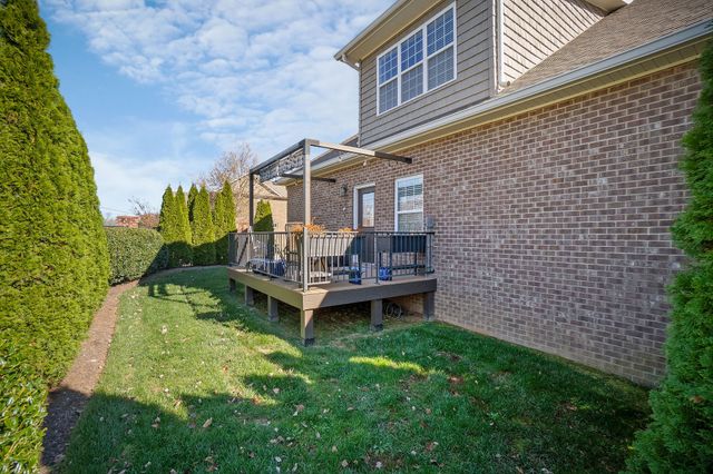 1138 Cross Pointe Dr, Cookeville, TN 38506