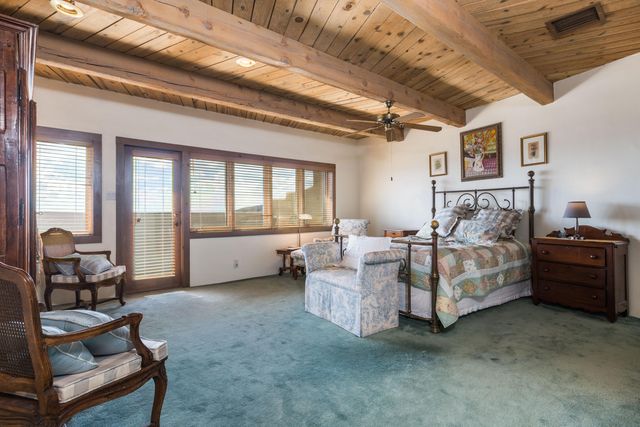 33 Juniper Hill Road NE, Albuquerque, NM 87122