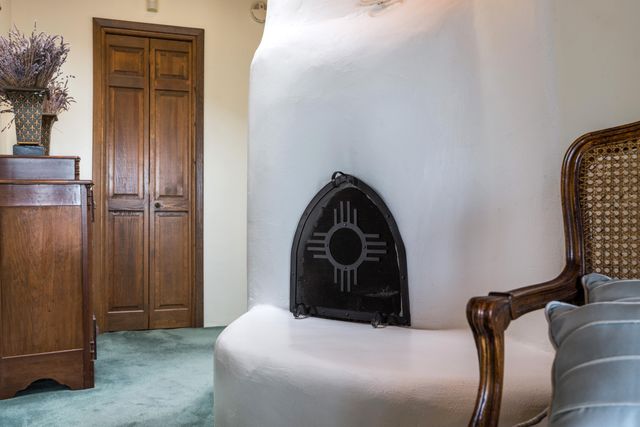 33 Juniper Hill Road NE, Albuquerque, NM 87122