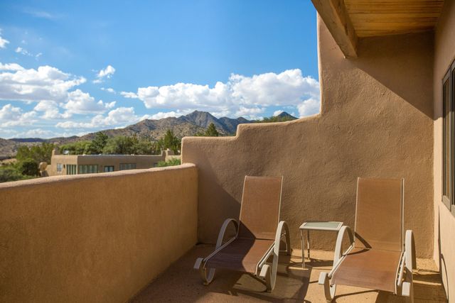 33 Juniper Hill Road NE, Albuquerque, NM 87122