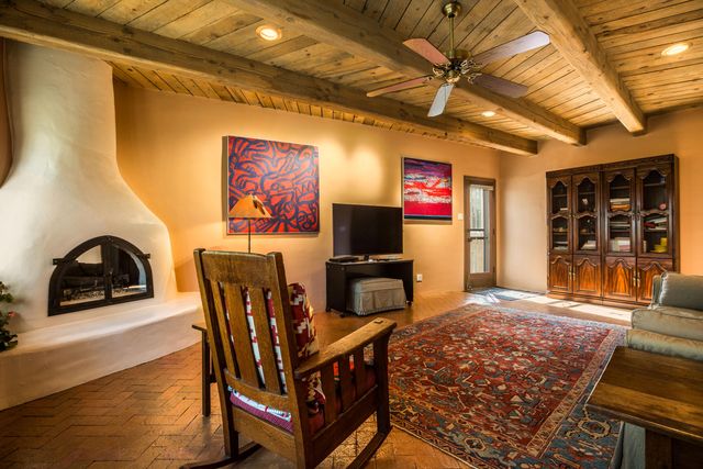 33 Juniper Hill Road NE, Albuquerque, NM 87122