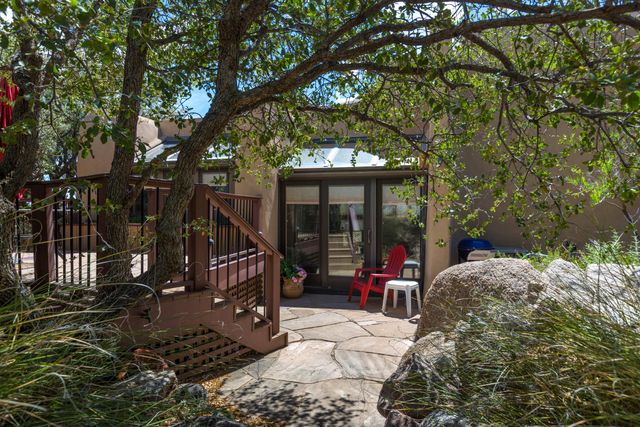 33 Juniper Hill Road NE, Albuquerque, NM 87122