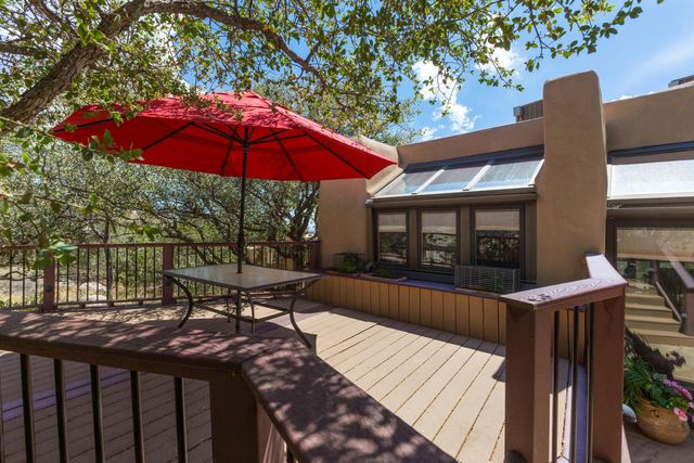 33 Juniper Hill Road NE, Albuquerque, NM 87122