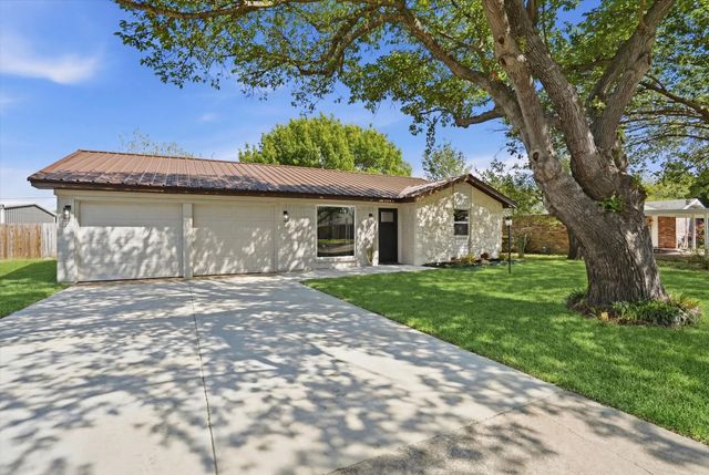 6024 Whitley Road, Watauga, TX 76148