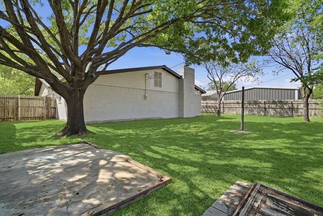 6024 Whitley Road, Watauga, TX 76148