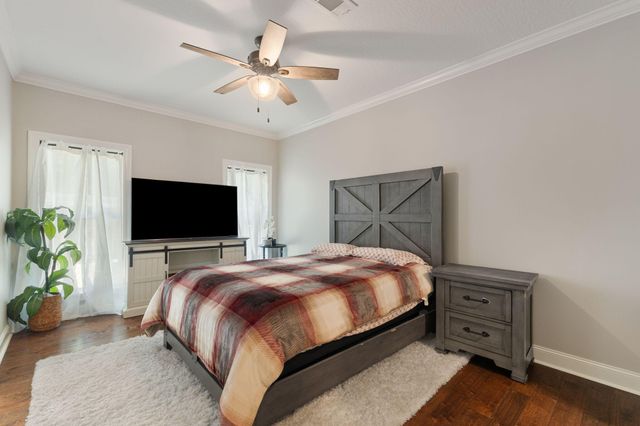 57 Greenleaf Dr., Hattiesburg, MS 39402