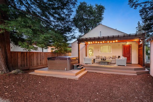 1740 Whipple Avenue, Redwood City, CA 94062