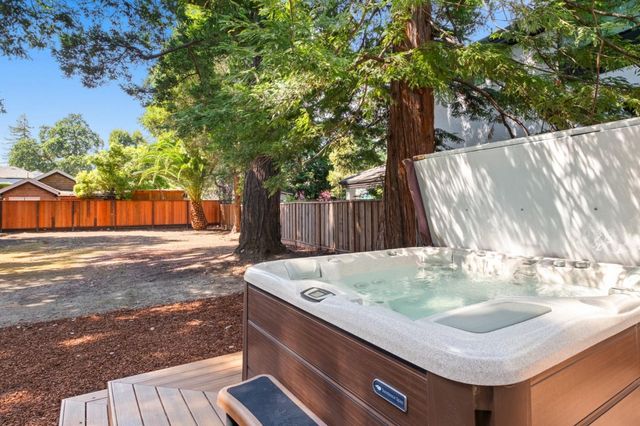 1740 Whipple Avenue, Redwood City, CA 94062