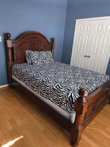 2414 Hidden Park Ct, Richmond, TX 77469