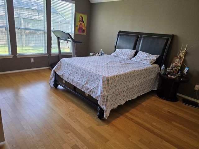 2414 Hidden Park Ct, Richmond, TX 77469